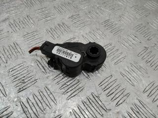 моторчик заслонки печки Renault Megane 4 поколение 2016, T37221B