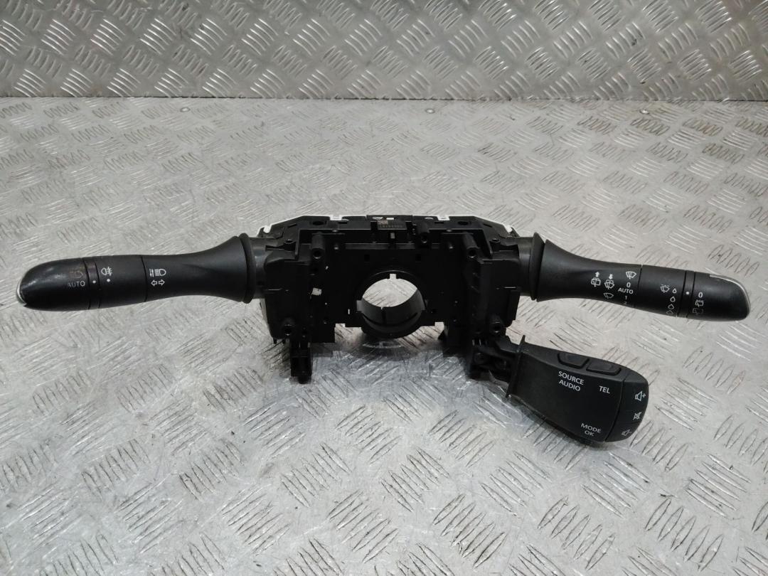 переключатель подрулевой (стрекоза) Renault Megane 4 поколение 2016, 255674919R - фото №1