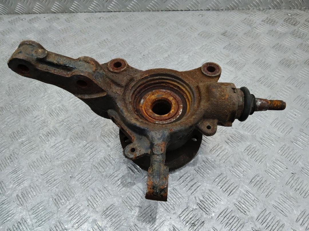 кулак поворотный левый Renault Master 3 поколение 2011 - фото №1