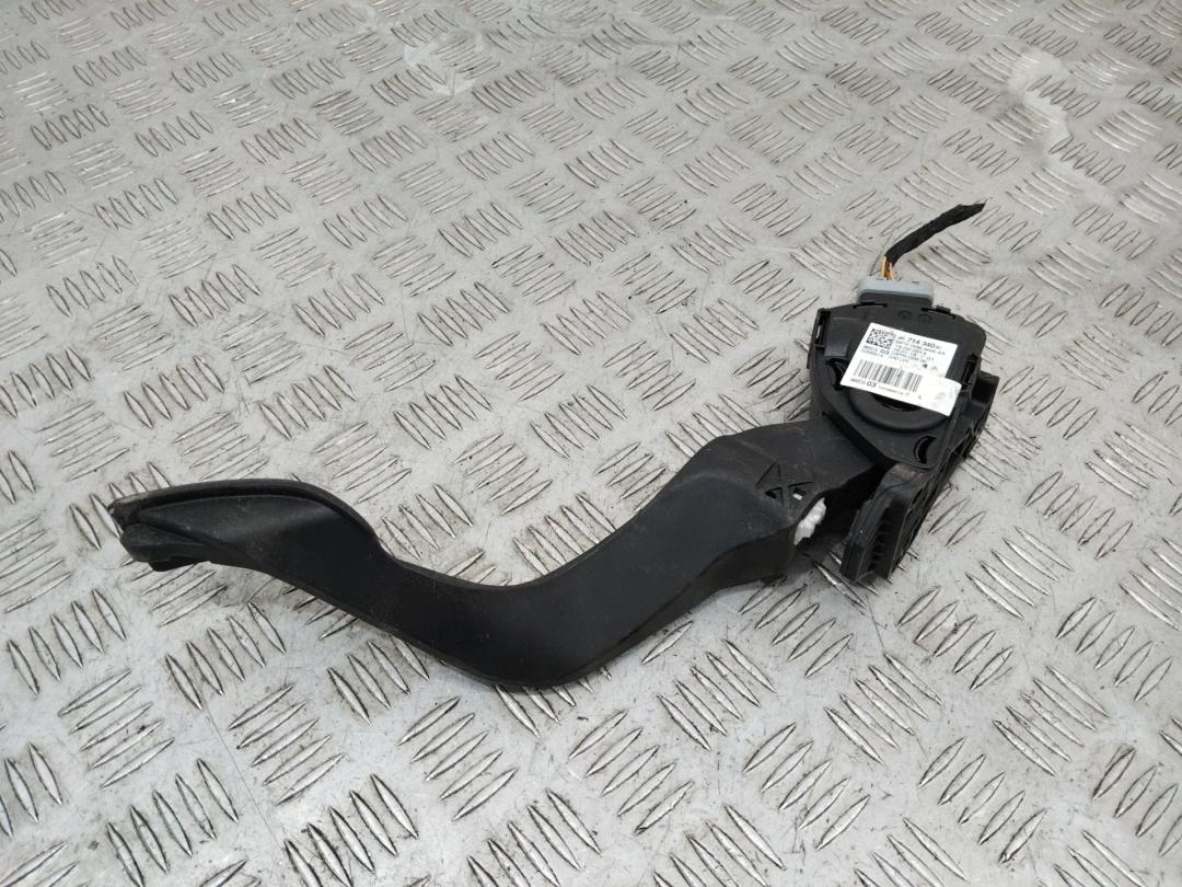 педаль Peugeot 208 1 поколение 2014, 9671434080 - фото №1