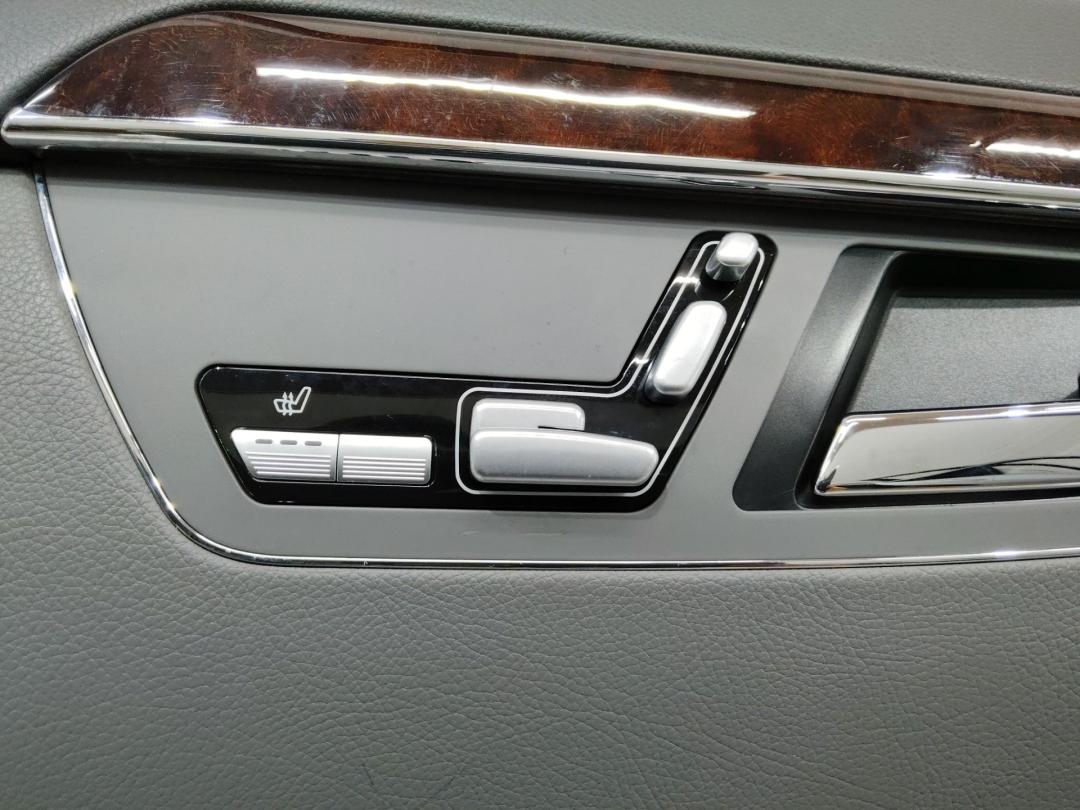 модуль управления заднего сиденья правый Mercedes-Benz S-Класс W221 2007, седан - фото №1