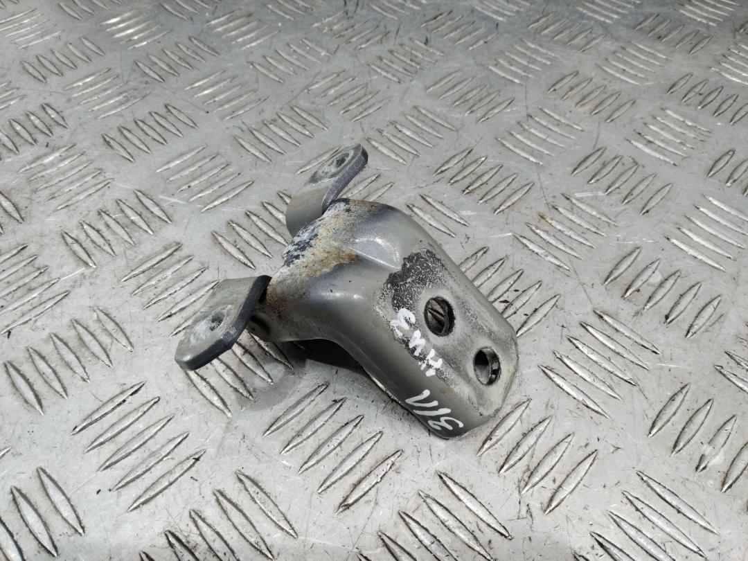 петля двери Nissan Qashqai 1 поколение 2008 - фото №1