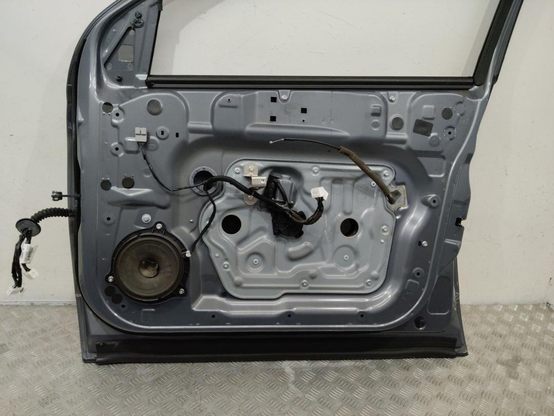 стеклоподъемник электрический передний правый Nissan Qashqai 1 поколение 2008 - фото №1