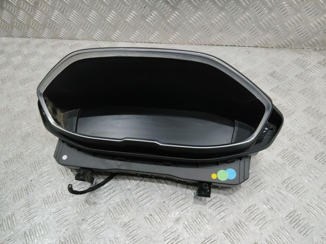 щиток приборов (приборная панель) Peugeot 5008 2 поколение 2017, 9825340980 - фото №1