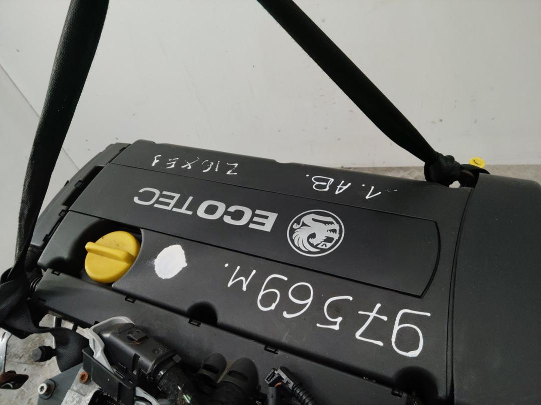 катушка зажигания Opel Zafira 2 поколение (B) 2007, 1.6 л., Z 16 XE1, бензин, МКПП - фото №1