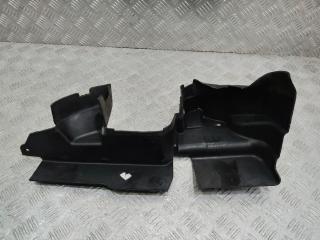 воздуховод (дефлектор) радиатора Ford Mustang 6 поколение 2015, FR3B8102CD