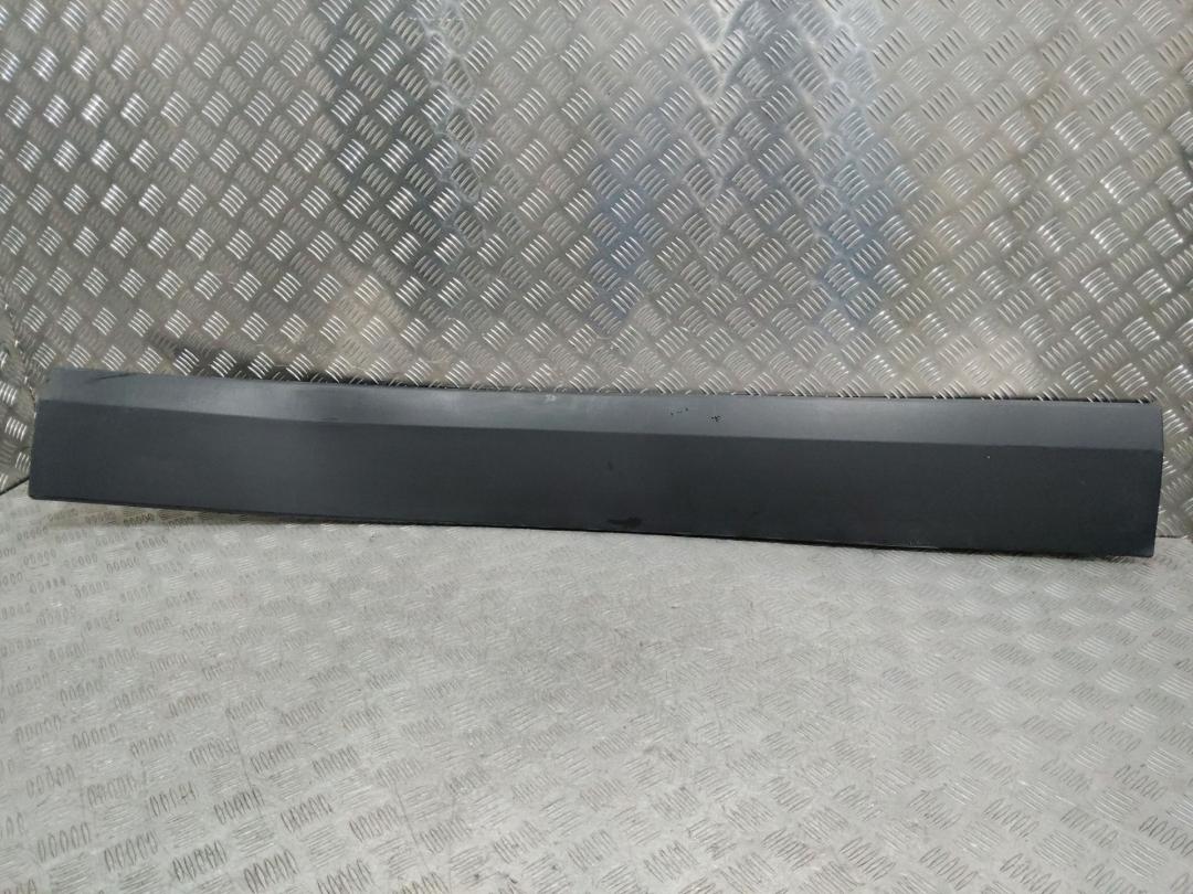 молдинг (накладка кузовная) Mercedes-Benz Sprinter 2 поколение (W906) 2011, A9066905482 - фото №1