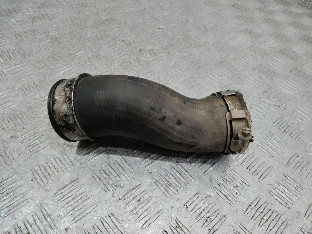 интеркулер Volkswagen Touareg 1 поколение 2006, 7L6145708 - фото №1