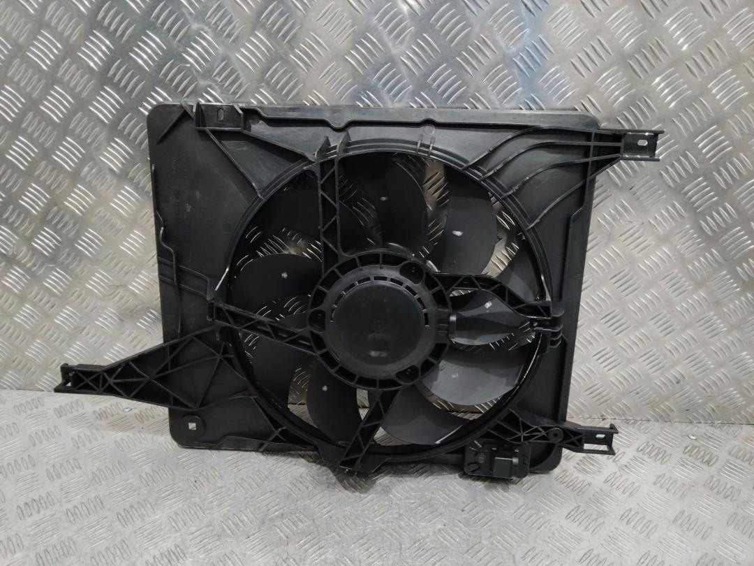 вентилятор радиатора Nissan Qashqai 1 поколение 2007 - фото №1