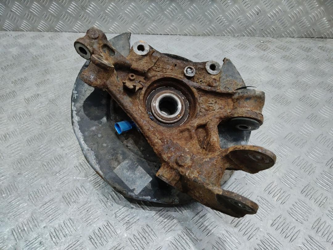 кулак задний левый Volkswagen Touareg 1 поколение 2004, 7L6505435 - фото №1