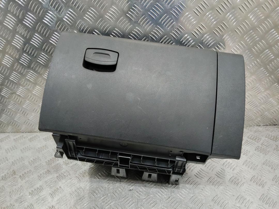 бардачок Renault Kadjar 1 поколение 2016, 685002635R - фото №1