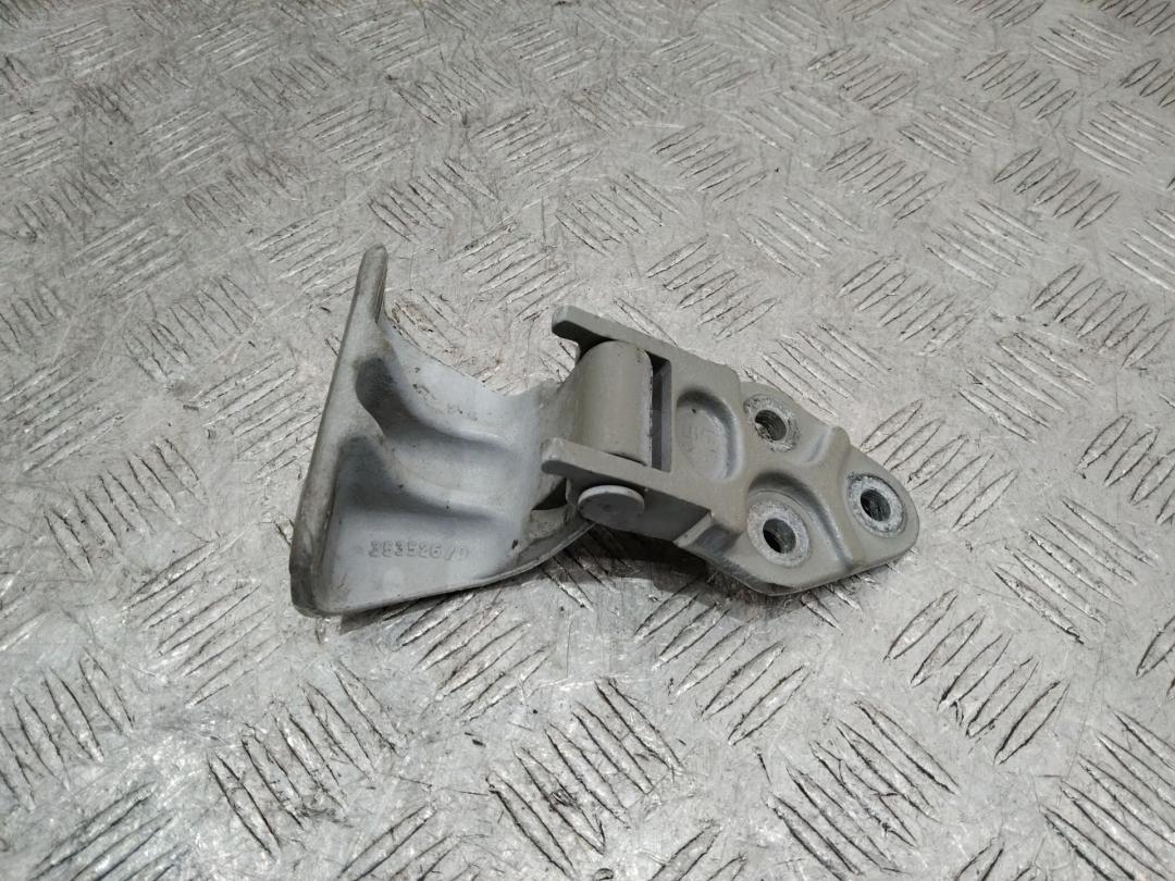 петля двери Renault Master 2 поколение 2002, 353526D - фото №1