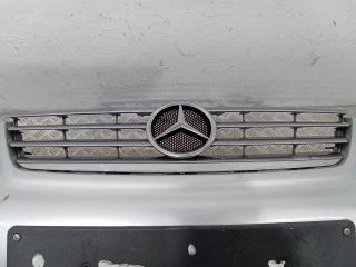 решетка радиатора Mercedes-Benz C-Класс W204/S204 2007, A2038801083