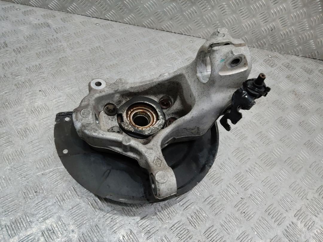 кулак поворотный правый Renault Espace 5 поколение 2017, 1.6 л., дизель - фото №1