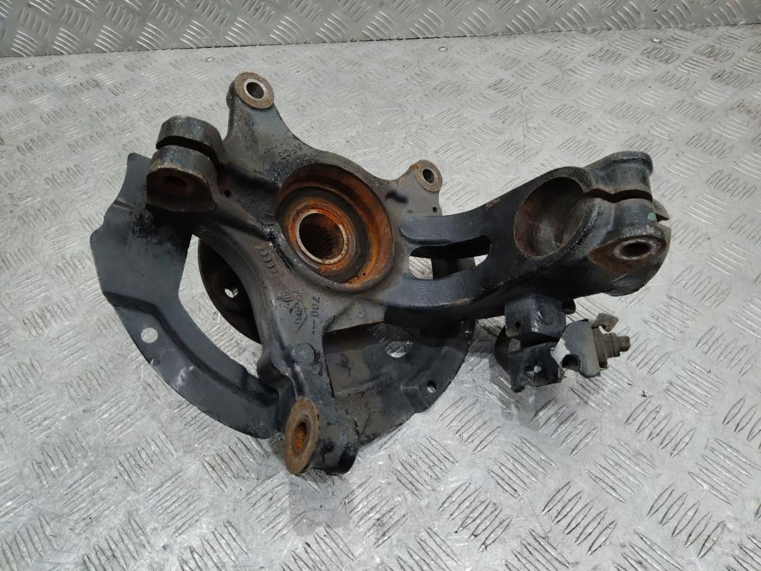 кулак поворотный правый Renault Megane 4 поколение 2019 - фото №1