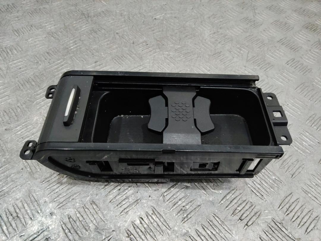 подстаканник Renault Megane 4 поколение 2019, 969121990R - фото №1