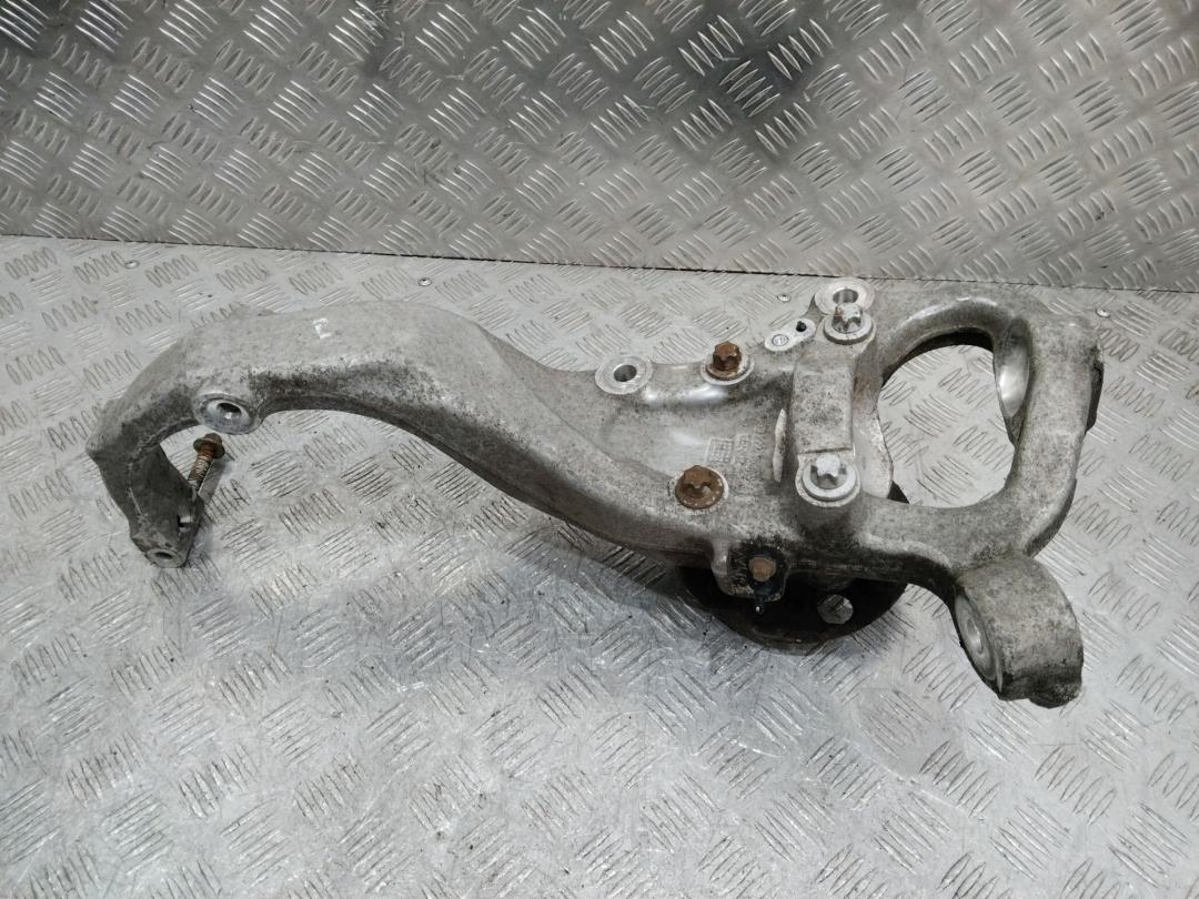 кулак поворотный правый Mercedes-Benz S-Класс W222/C217/A217 2016, 2222001 - фото №1