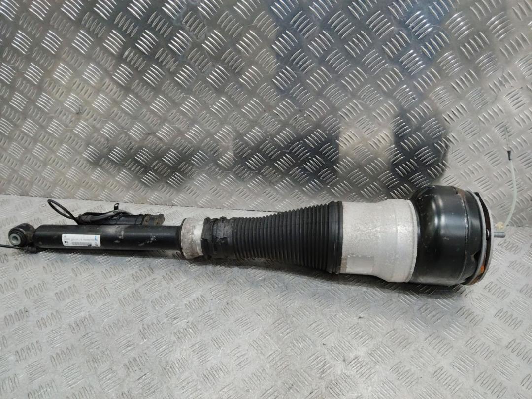 пневмостойка задняя Mercedes-Benz S-Класс W222/C217/A217 2016, A2223200413 - фото №1