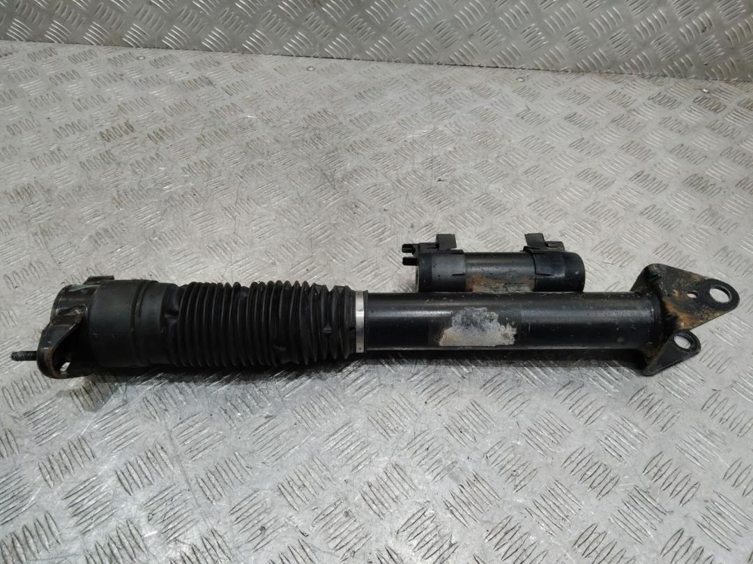 амортизатор подвески Mercedes-Benz GLE W166 2017, A2923261300 - фото №1