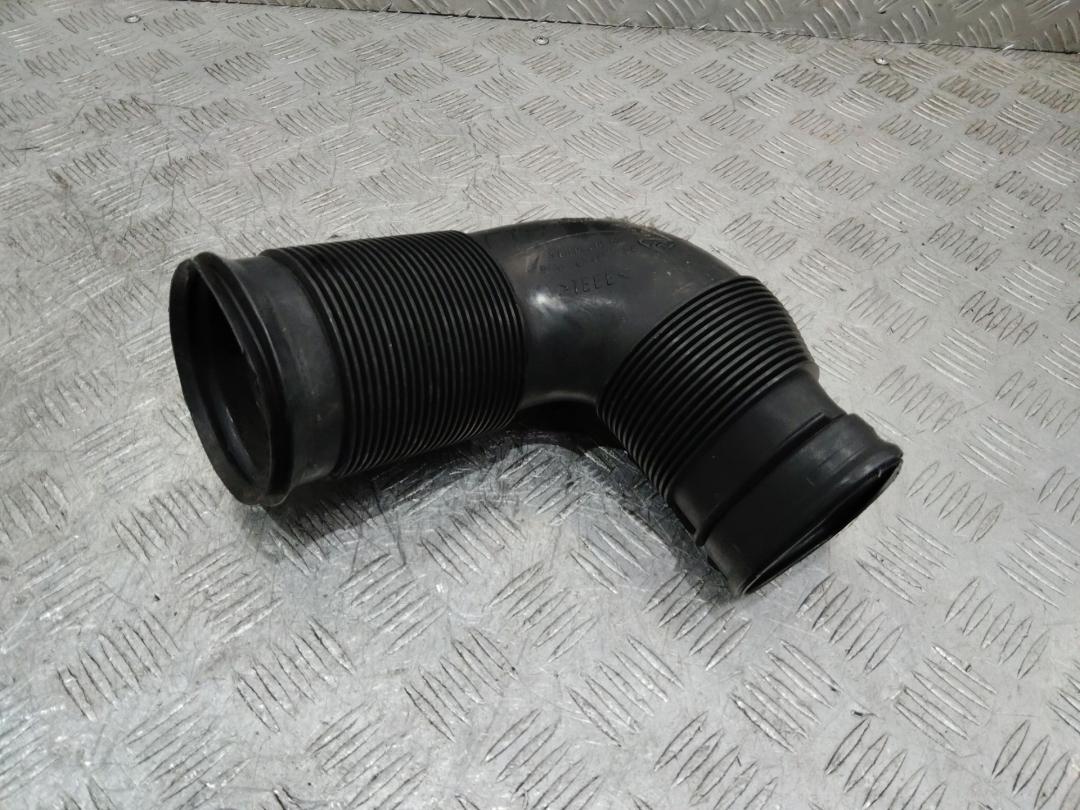 патрубок воздушного фильтра Mercedes-Benz C-Класс W203/S203/CL203 2003, 2.2 л., OM 611.962, дизель, A6110940587 - фото №1