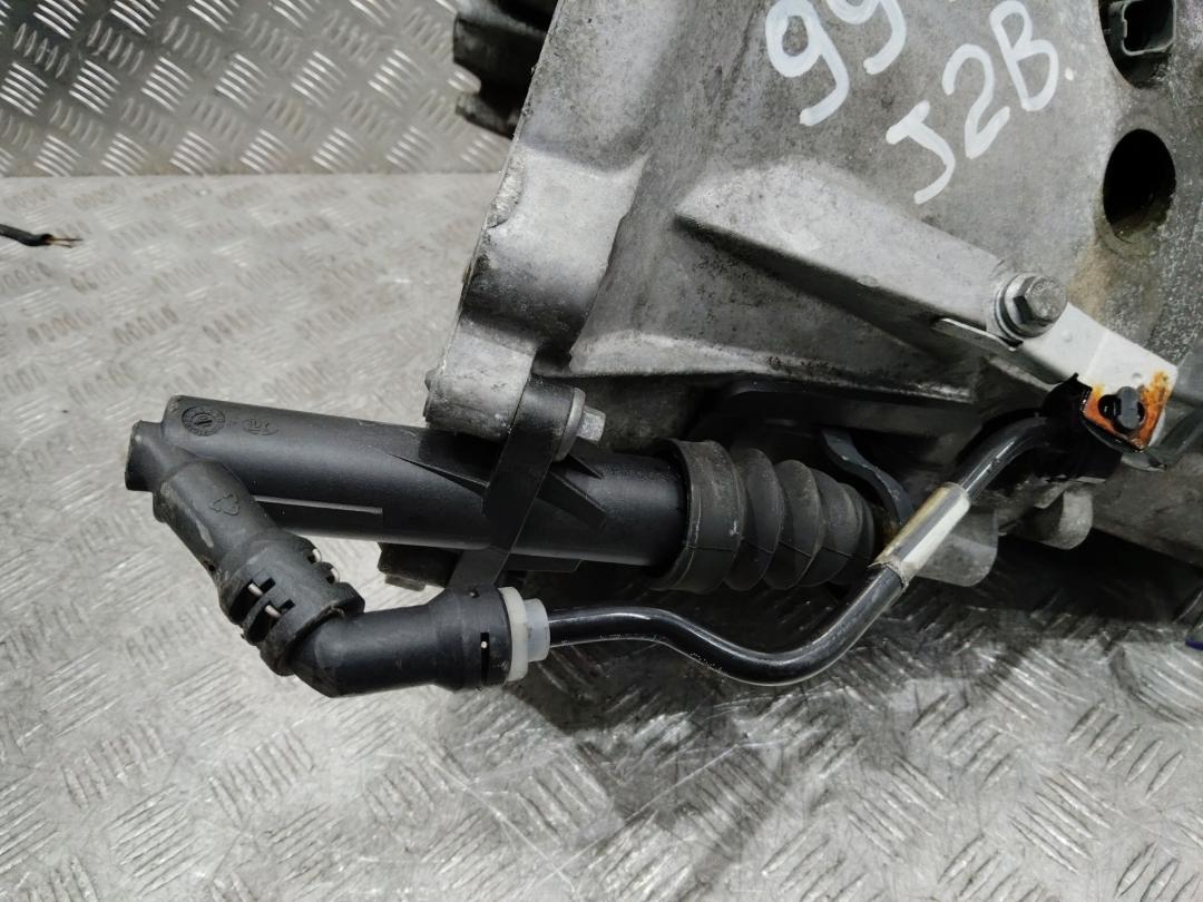 цилиндр сцепления рабочий Citroen DS3 1 поколение 2013, 1.6 л., дизель - фото №1