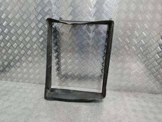 воздуховод (дефлектор) радиатора Renault Megane 4 поколение 2017, 215598406R