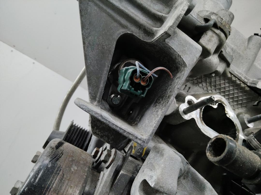 Клапан фазорегулятора Renault Clio 4 поколение 2015, 0.9 л., H4B 400, бензин, МКПП - фото №1