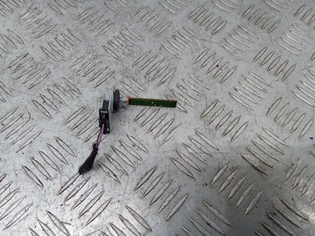 датчик температуры Mercedes-Benz GLE W166 2017, A1638300272 - фото №1