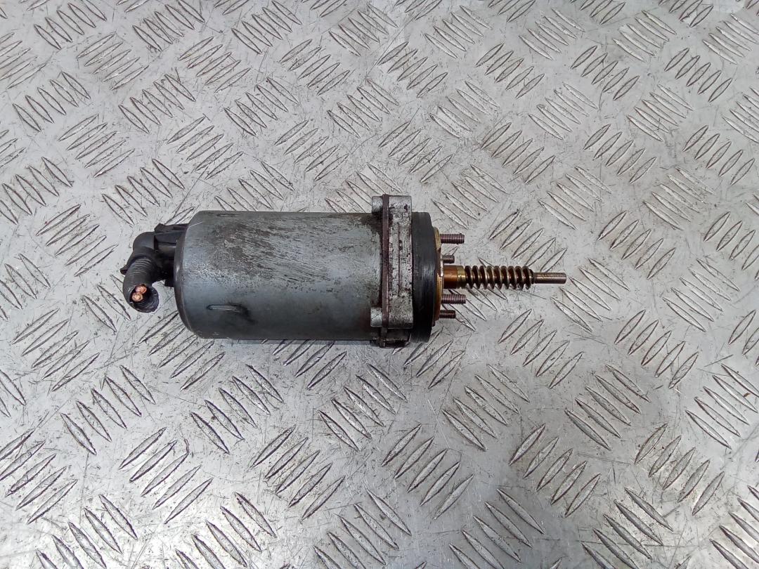 моторчик VVT (эксцентрикового вала) BMW 7 серия E65/E66/E67 2003, 4.4 л., N62 B44, бензин, АКПП, 7506788 - фото №1