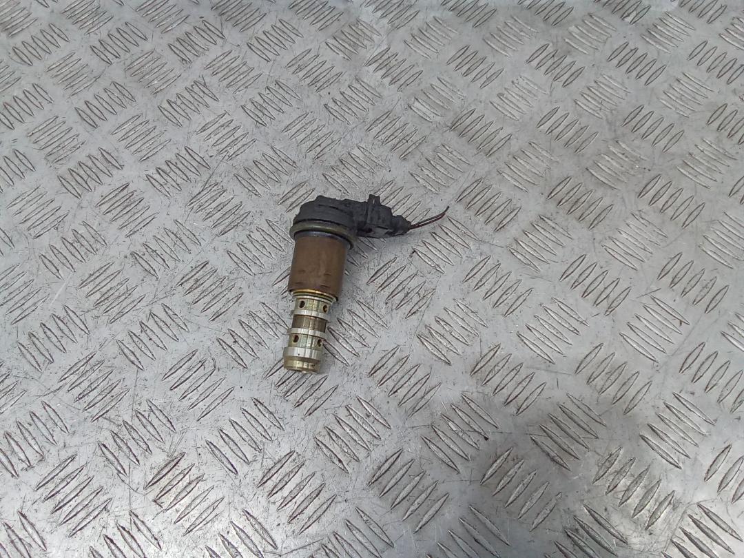 Клапан фазорегулятора BMW 7 серия E65/E66/E67 2003, 4.4 л., N62 B44, бензин, АКПП, 13150137 - фото №1