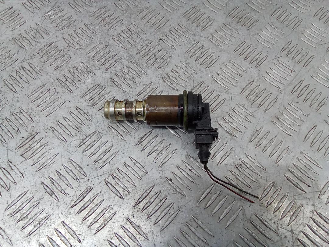Клапан фазорегулятора BMW 7 серия E65/E66/E67 2003, 4.4 л., N62 B44, бензин, АКПП, 13150137 - фото №1