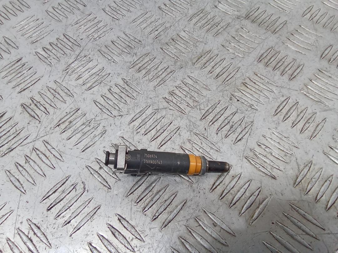 форсунка BMW 7 серия E65/E66/E67 2003, 4.4 л., N62 B44, бензин, АКПП, 7506924 - фото №1