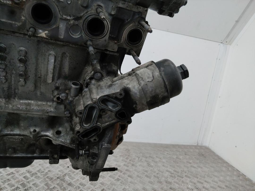 корпус масляного фильтра Peugeot 208 1 поколение 2012, 1.4 л., 8HR (DV4C), дизель - фото №1