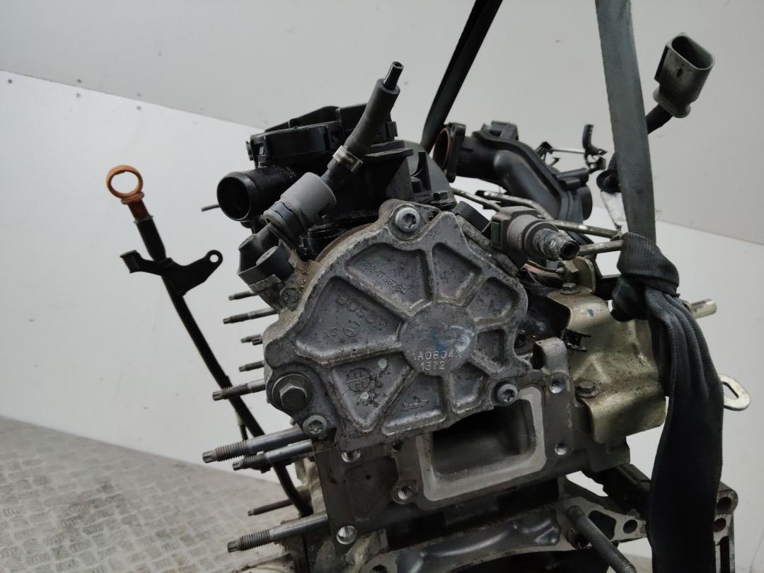 насос вакуумный Peugeot 208 1 поколение 2012, 1.4 л., 8HR (DV4C), дизель, 9684786780 - фото №1