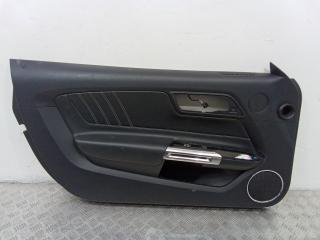 обшивка двери передняя левая Ford Mustang 6 поколение 2015, FR3B6323943