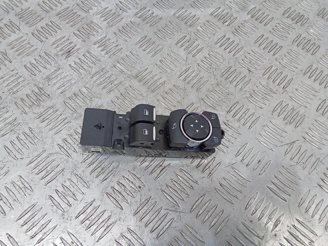 блок управления стеклоподъемниками Ford Mustang 6 поколение 2015, FR3T14540 - фото №1