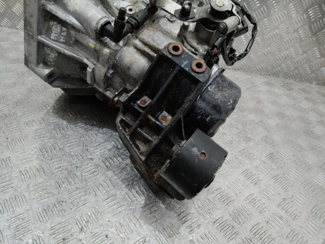 подушка крепления КПП Suzuki Swift 4 поколение 2010, 1.3 л., дизель - фото №1