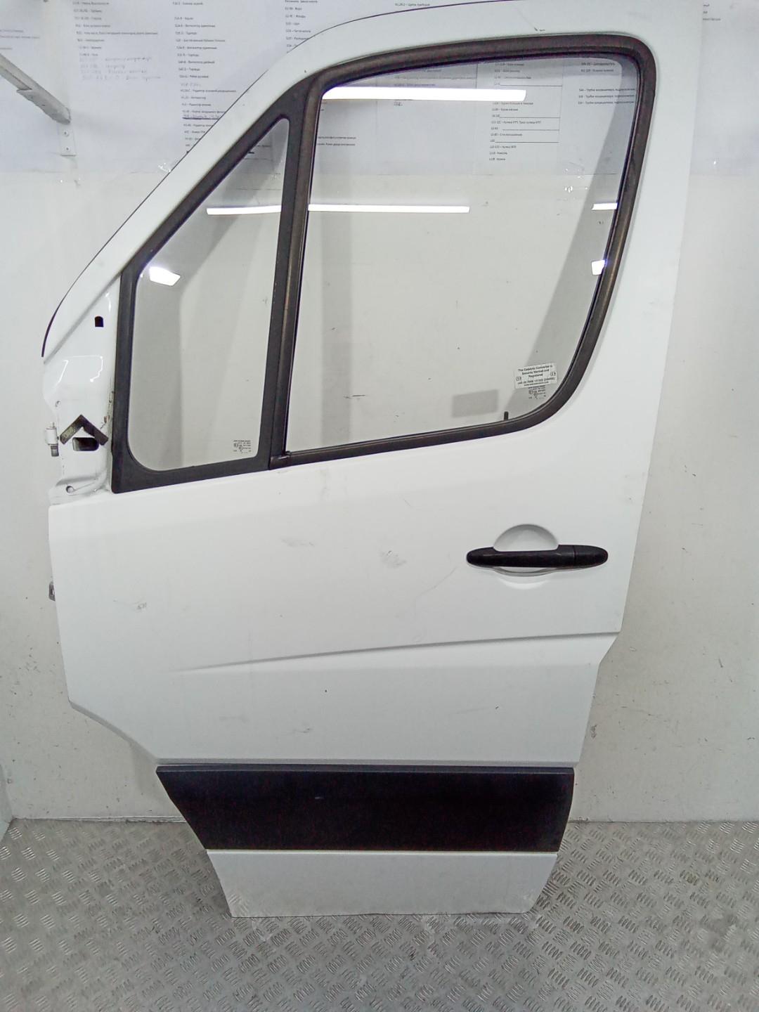 дверь передняя левая Mercedes-Benz Sprinter 2 поколение (W906) 2013 - фото №1