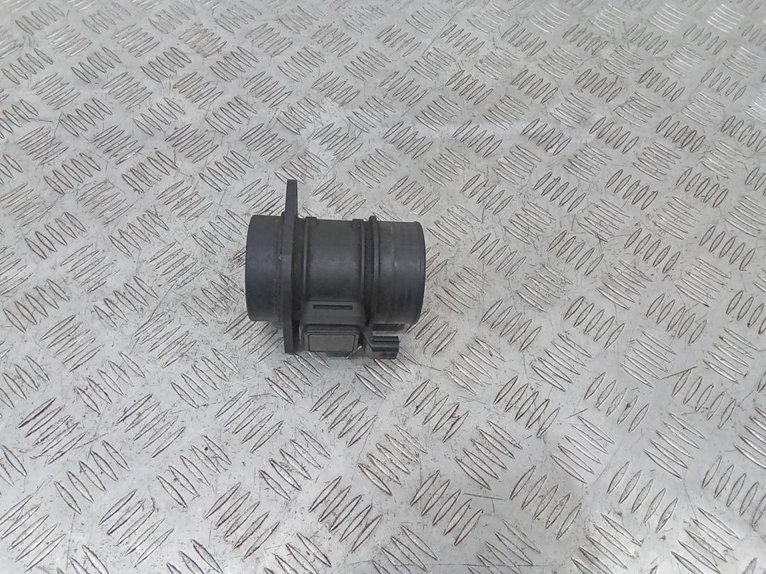 расходомер воздуха Renault Kangoo 2 поколение 2012, 1.5 л., дизель, 8200651315 - фото №1