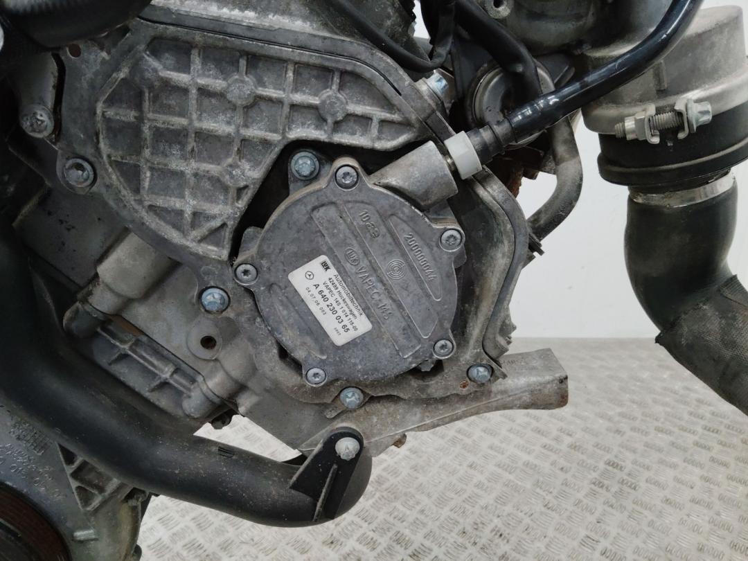насос вакуумный Mercedes-Benz A-Класс W169 2006, 2.0 л., OM 640.940, дизель, МКПП, A6402300365 - фото №1