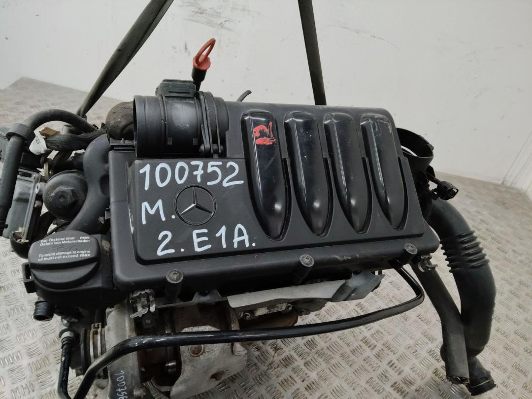 корпус воздушного фильтра Mercedes-Benz A-Класс W169 2006, 2.0 л., OM 640.940, дизель, МКПП, A6400700701 - фото №1