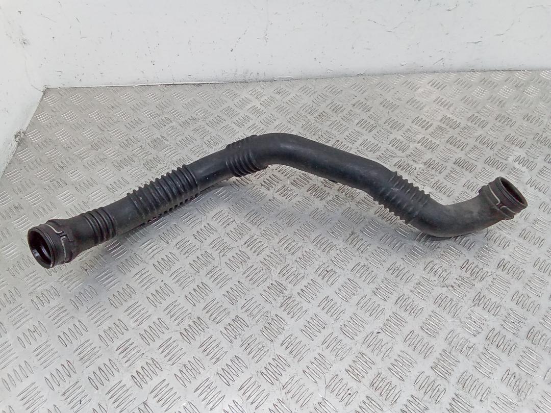 патрубок интеркулера Mercedes-Benz A-Класс W169 2004, 2.0 л., дизель, МКПП, A1695200301 - фото №1