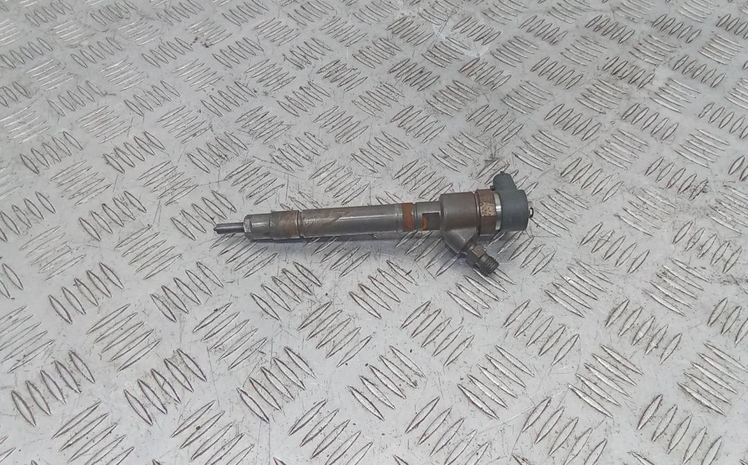 форсунка Volvo XC90 1 поколение 2005, 2.4 л., дизель, МКПП, 0445110251, 30750283 - фото №1