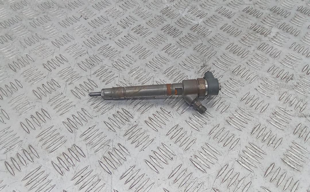 форсунка Volvo XC90 1 поколение 2005, 2.4 л., дизель, МКПП, 0445110251, 30750283 - фото №1