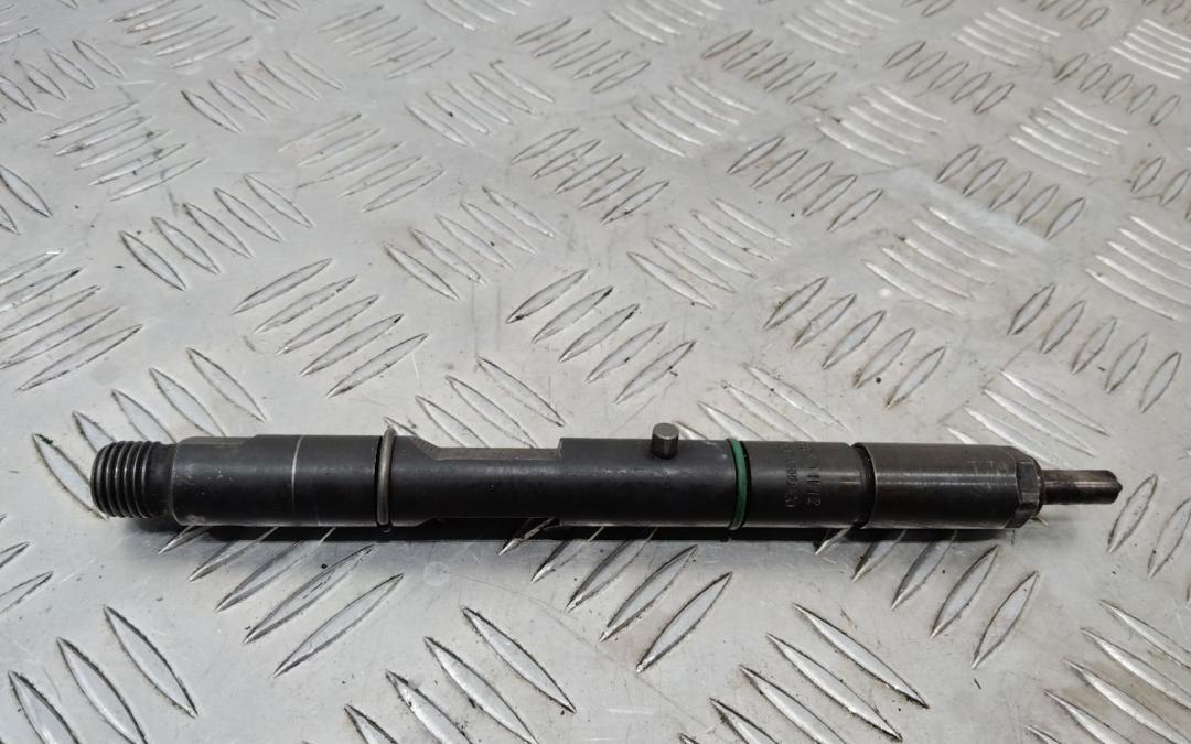 форсунка Audi A6 4B/C5 2000, 2.5 л., дизель, 059130201E - фото №1