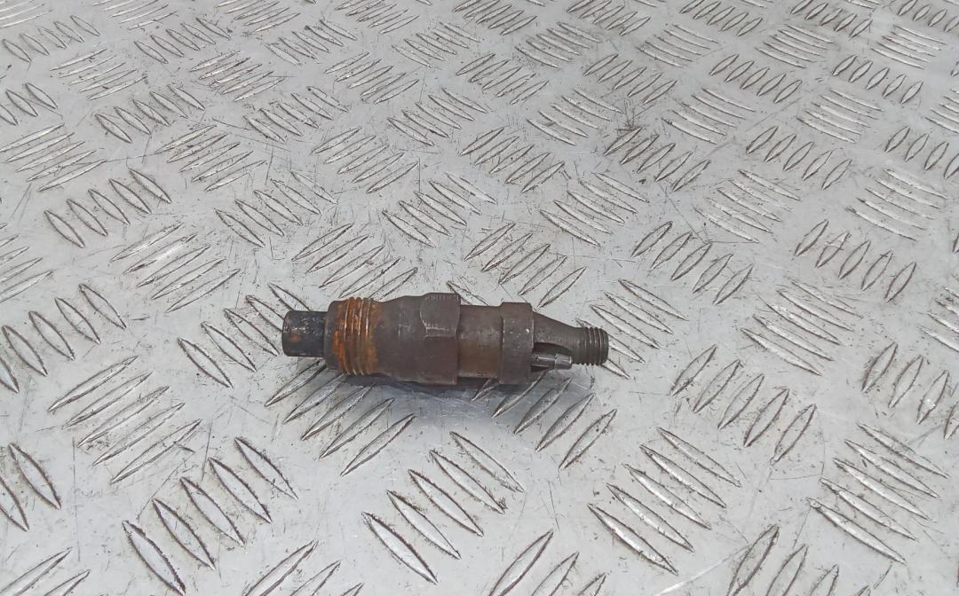 форсунка Peugeot Partner 1 поколение (M49) 1998, 1.9 л., дизель, KCA17S42 - фото №1