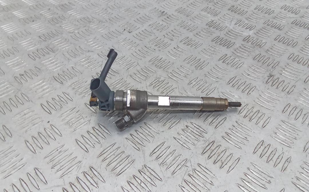 форсунка BMW 1 серия F20/F21 2013, 1.6 л., дизель, МКПП, 0445110503 - фото №1