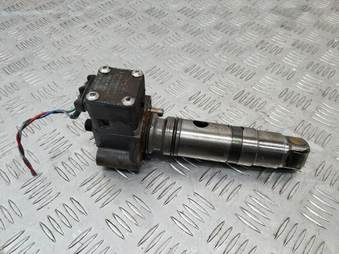 форсунка Mercedes-Benz Atego 1 поколение 2002, 4.2 л., дизель, A0280744802 - фото №1