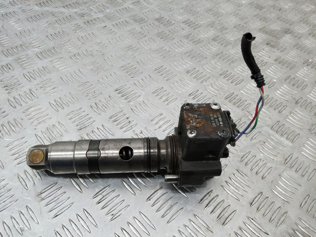 форсунка Mercedes-Benz Atego 1 поколение 2002, 4.2 л., дизель, A0280744802 - фото №1