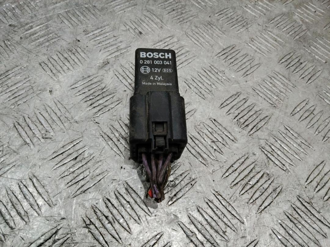 реле накала свечей Chevrolet Nubira 1 поколение 2007, 2.0 л., Z 20 S1, дизель, МКПП, 0281003041, 96440063 - фото №1